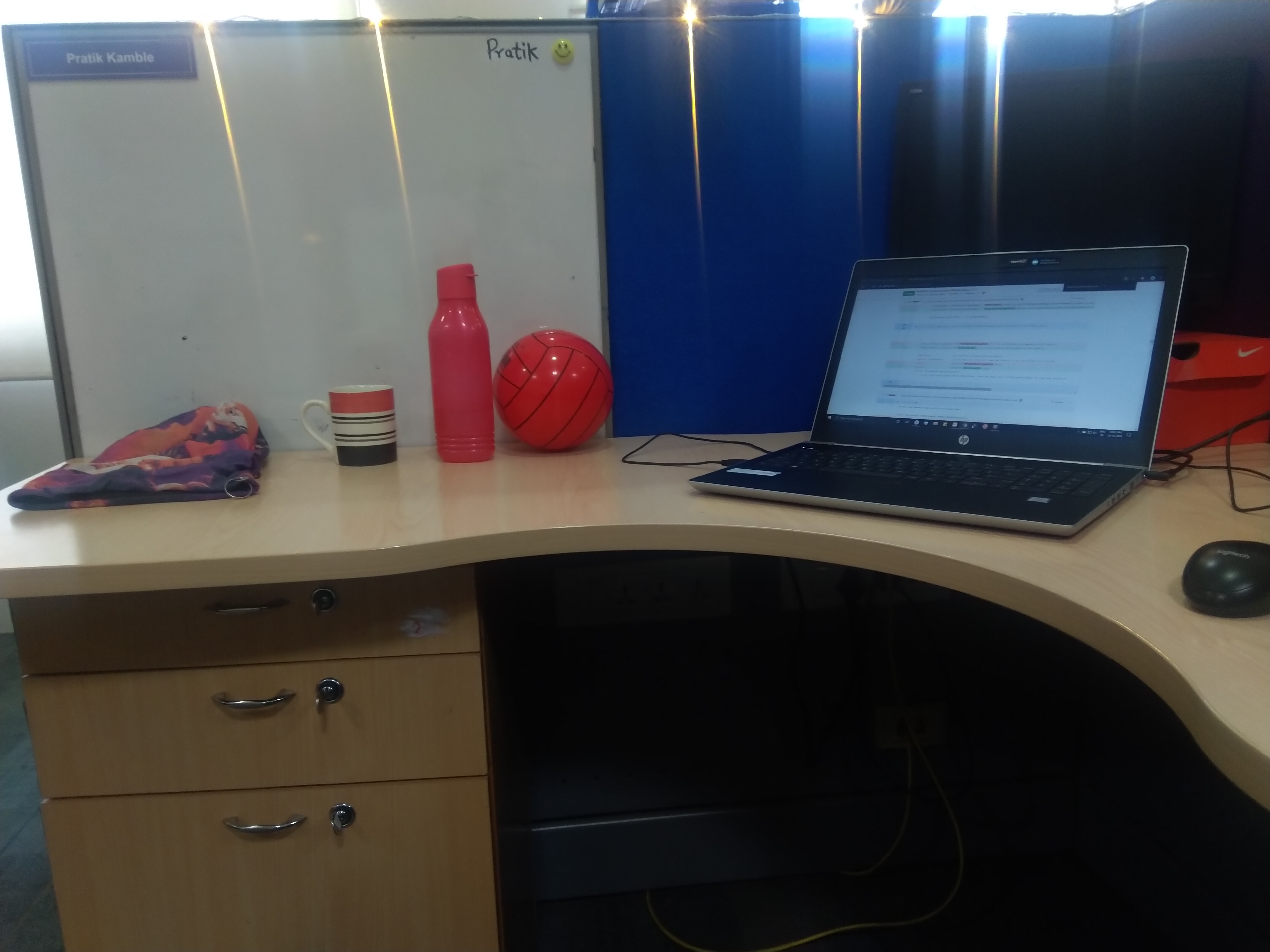 Vignet office desk